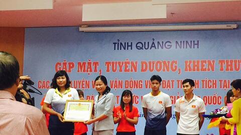 HLV Lê Thị Hiền được UBND tỉnh Quảng Ninh khen thưởng