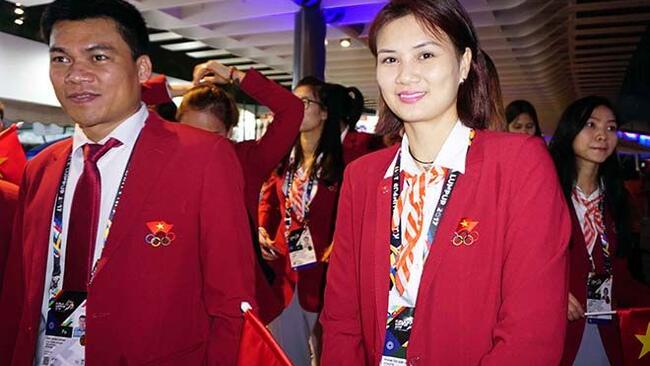 Đội tuyển bóng chuyền nữ Việt Nam rạng rỡ trong lễ khai mạc SEA Games 29