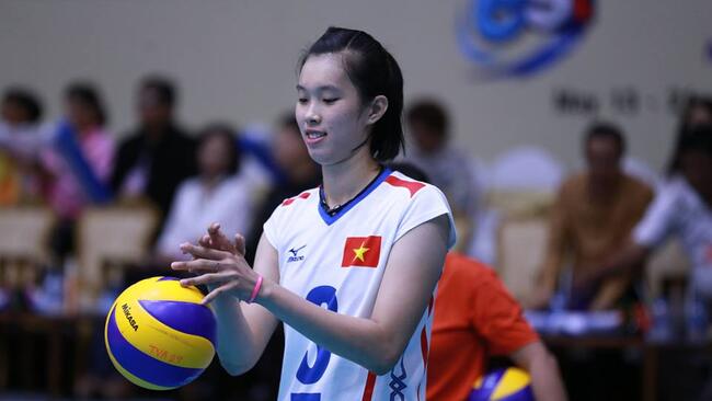 Chủ công Trần Thị Thanh Thúy tự tin bắn tiếng Anh trả lời kênh truyền hình SMMTV Thái Lan