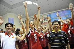 Bóng chuyền nữ Việt Nam: Trước giải đấu lớn, mất nhiều hơn được