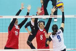 Iran: Phụ nữ xem bóng chuyền là 'gái điếm', 'gái hư'