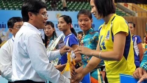 Ngôi sao ngày ấy: Bùi Thị Huệ - Chủ công toàn diện của bóng chuyền nữ Việt Nam
