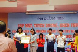 HLV Lê Thị Hiền được UBND tỉnh Quảng Ninh khen thưởng