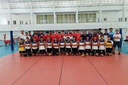 U23 nam Việt Nam đấu tập với Singapore