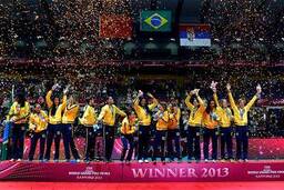 Brazil lần thứ chín vô địch World Grand Prix với danh hiệu hoàn hảo.