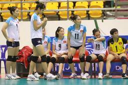 Nhìn từ giải vô địch bóng chuyền nữ châu Á 2013: Tủi thân trước bạn bè