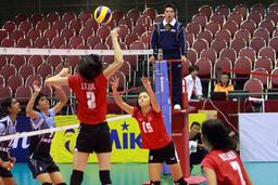 Đội tuyển bóng chuyền nữ trẻ Việt Nam tập trung với 11 VĐV
